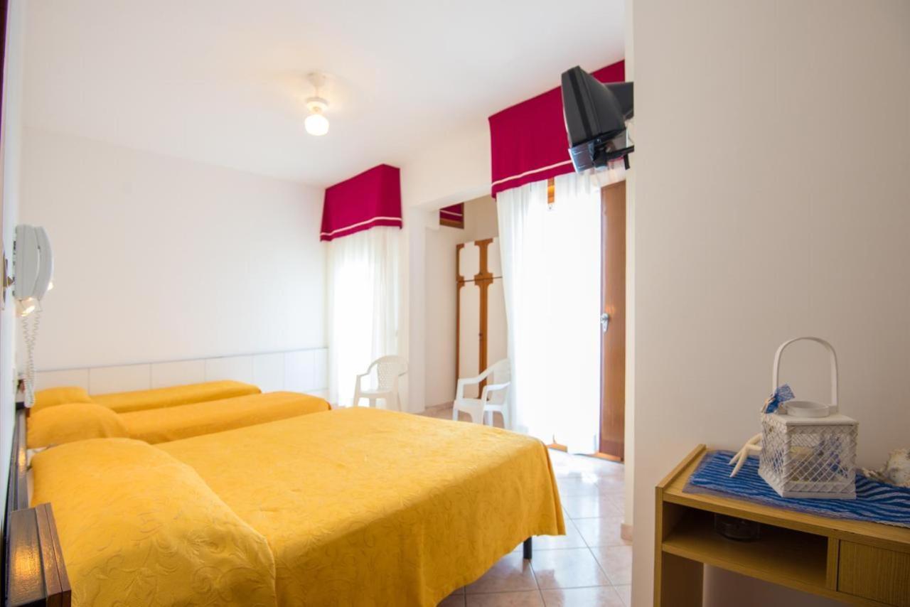 Hotel Venezia Cattolica Exterior foto
