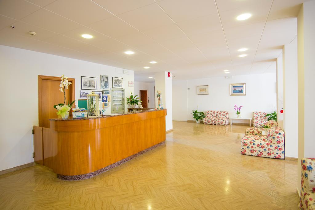 Hotel Venezia Cattolica Exterior foto