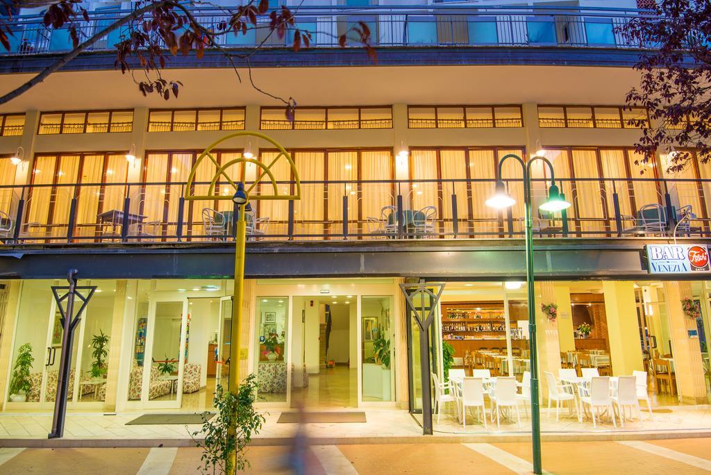 Hotel Venezia Cattolica Exterior foto
